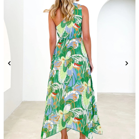 Gingham and Heels one-shoulder jungle print - Picture 5 of 8